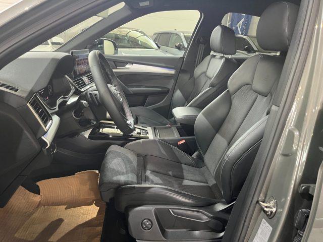 AUDI Q5 SPB Sportback 40 TDI quattro Identity Black S line