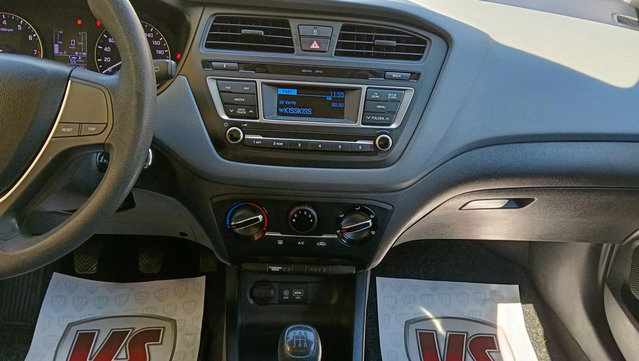 HYUNDAI I20 1.2 BENZINA -PREZZO PROMO!