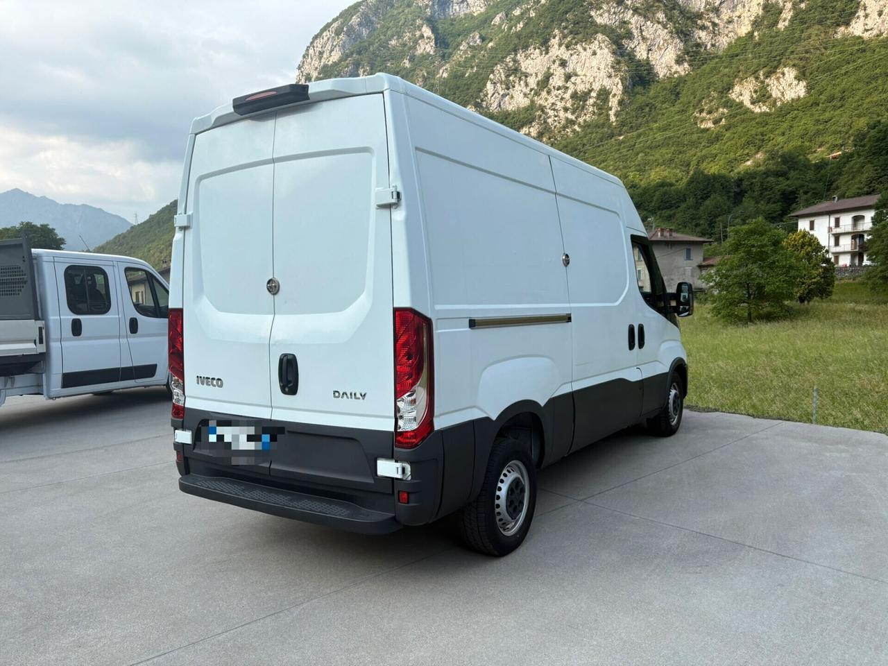 IVECO DAILY 35S12 3520 H2 2.3 115CV