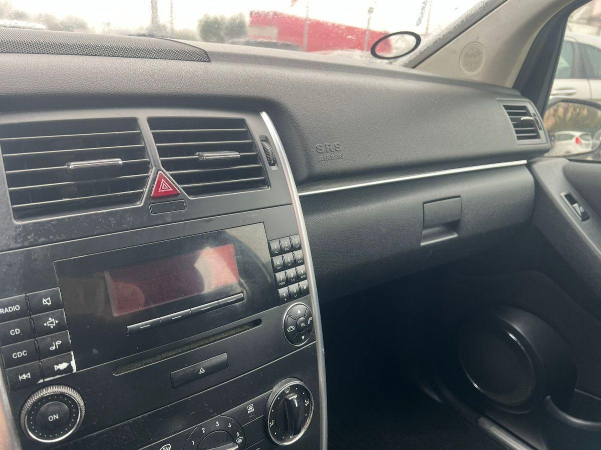 MERCEDES - Classe B - 180 CDI