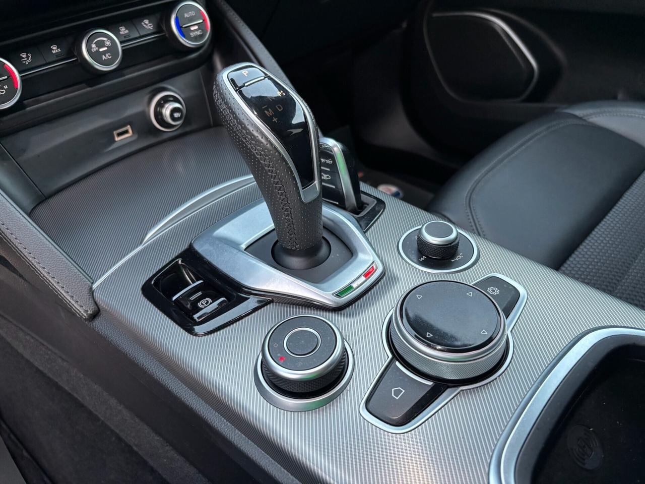 Alfa Romeo Stelvio 2.2 TD 190 CV AT8 Q4 VELOCE