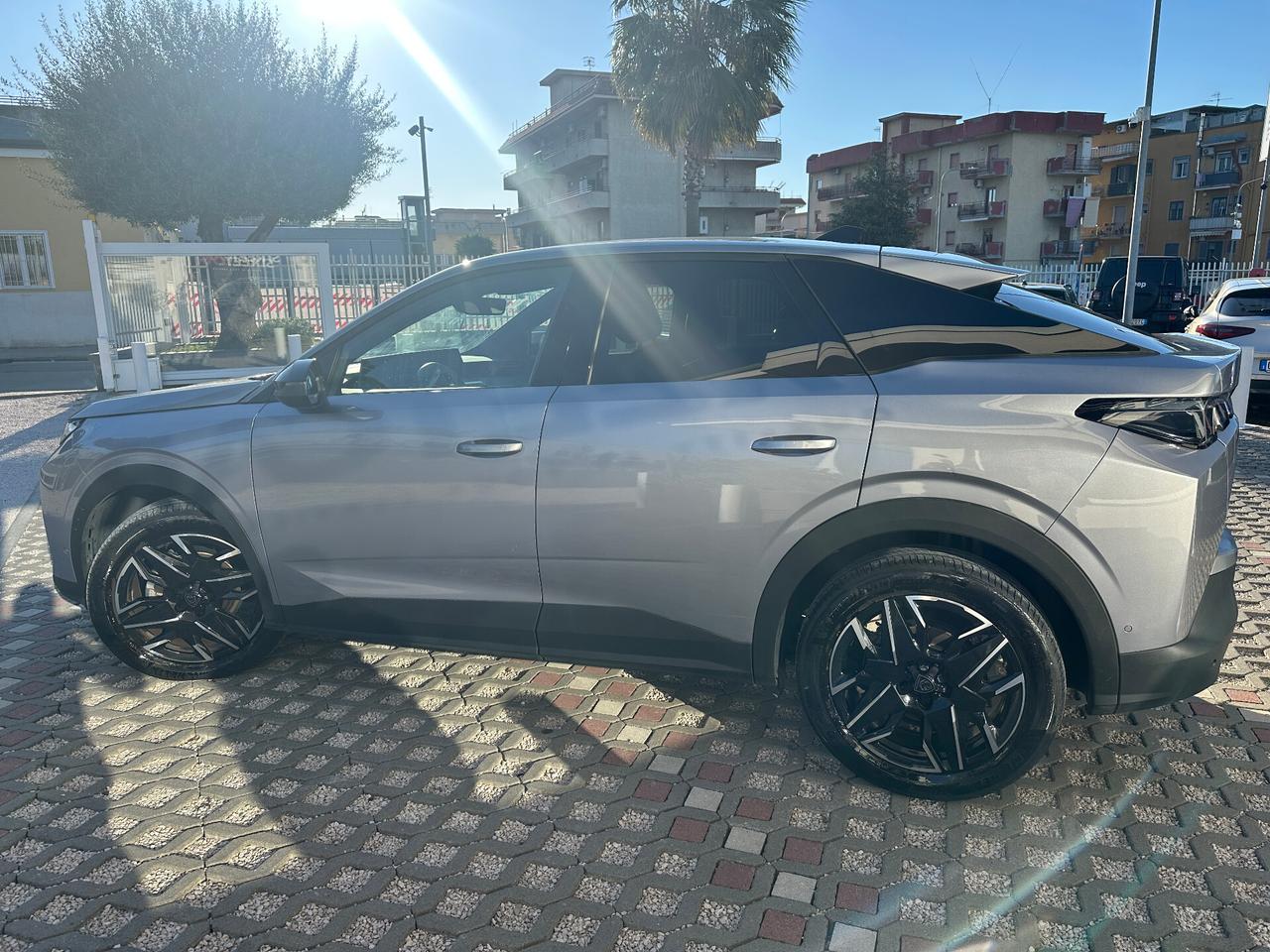 Peugeot 3008 benzina-Hybrid 136 CV e-DCS7 Allure Essence