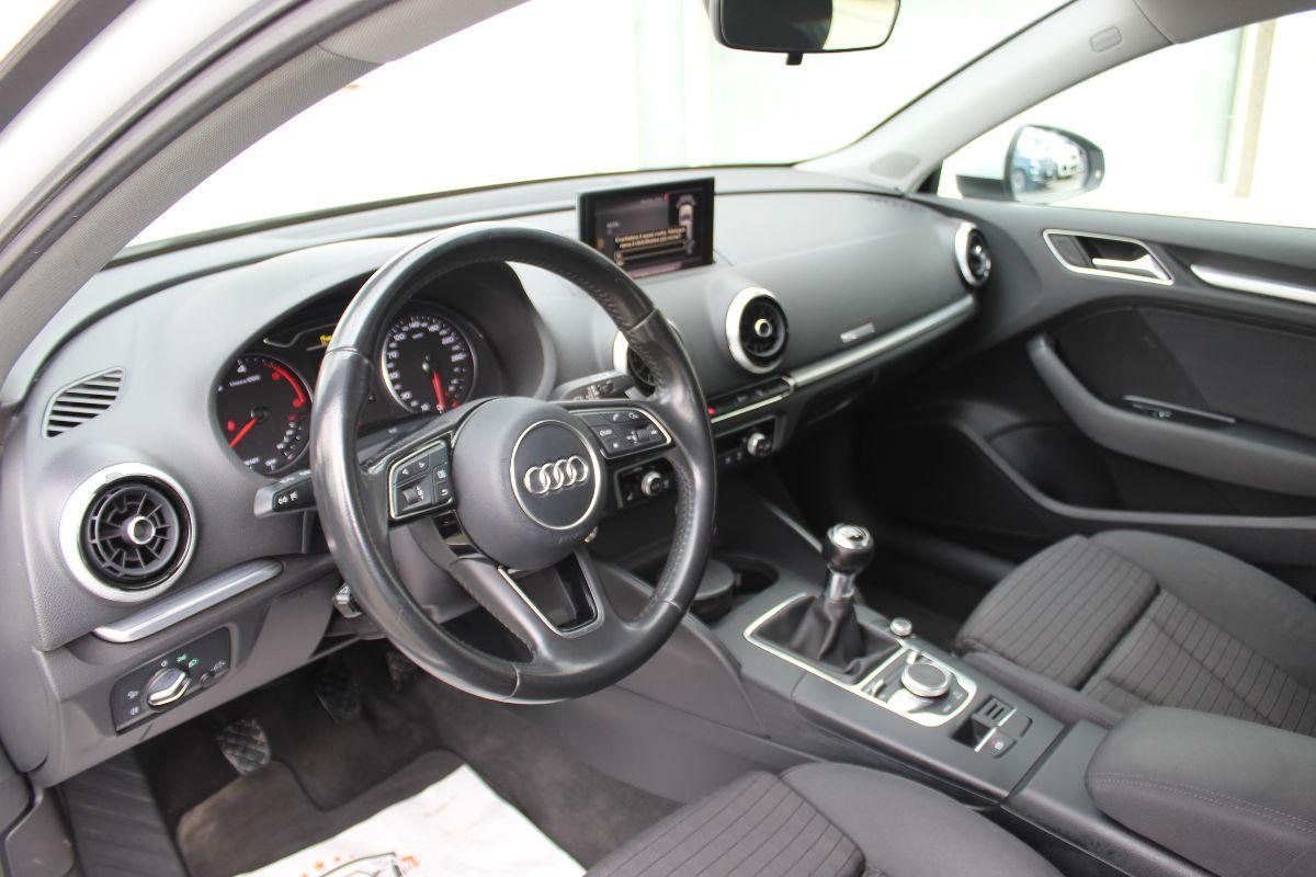 AUDI - A3 - SPB 1.6 TDI Sport