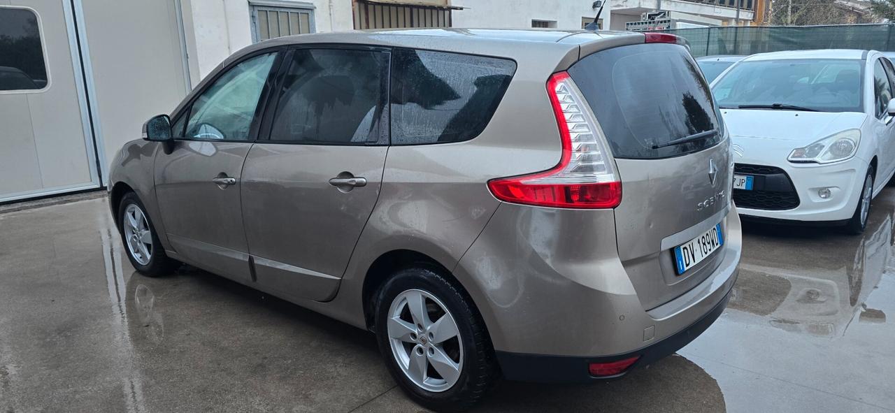 Renault Scenic Grand Scénic 1.5 dCi/105CV PlayStation Portable