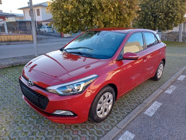 Hyundai i20 1.2 84 cv 5 porte Comfort