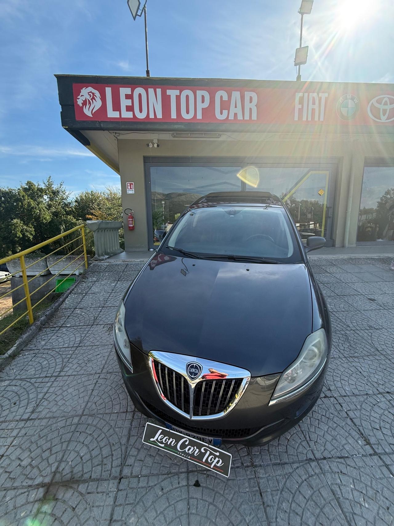 Lancia Delta 1.9 MJT Twinturbo DPF Platino tetto apribile full