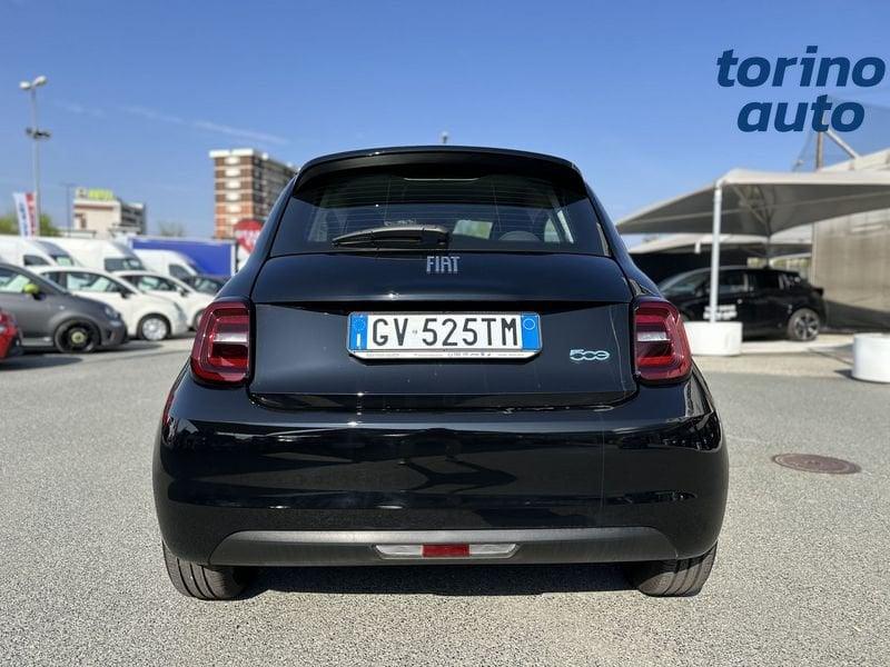 FIAT 500 Action Berlina