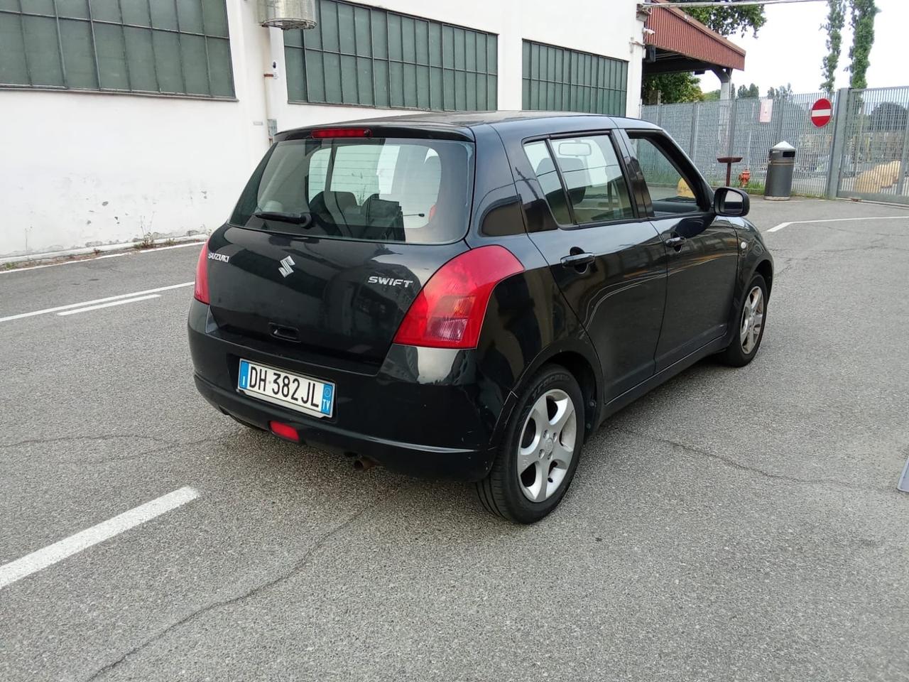 Suzuki Swift 1.3 benzina/gpl