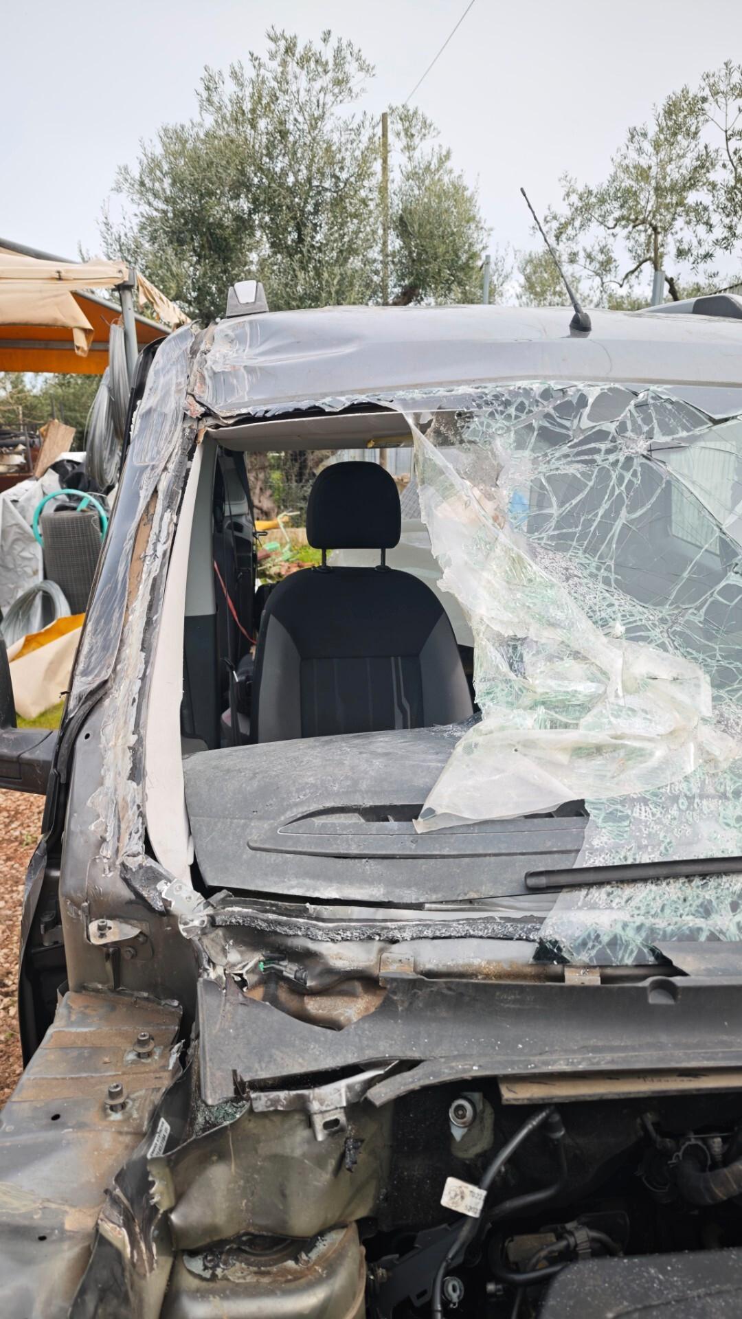 Fiat Doblò 1.6 M-Jet 7 posti 95cv incidentato solo parte superiore