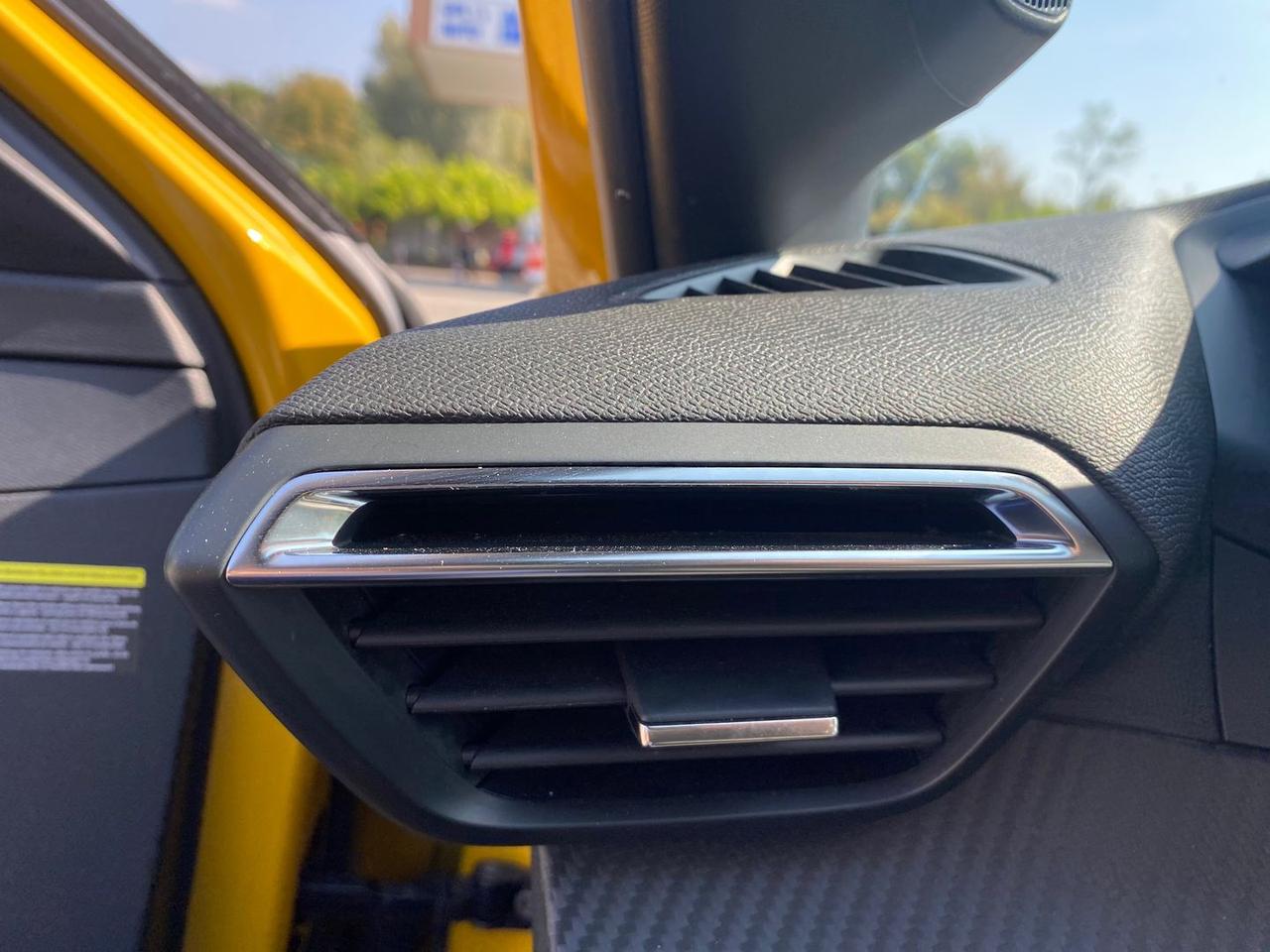 Peugeot 208 GT e-208 #6931