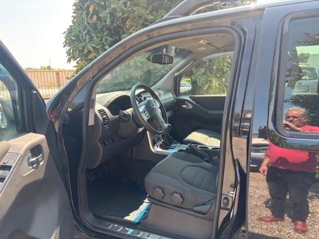 Nissan Navara 2.5 dCi 190CV 4 porte Double Cab XE