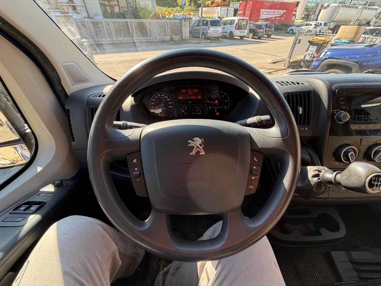 Peugeot Boxer 330 BlueHDi 140 S&S PC-TN