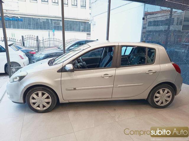 RENAULT Clio 1.2 16V 5 porte Dynamique