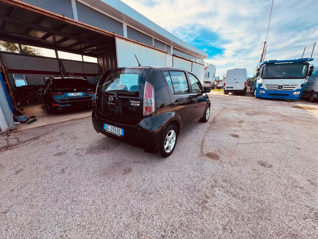 Daihatsu Sirion 1.3 16V 4WD Mio