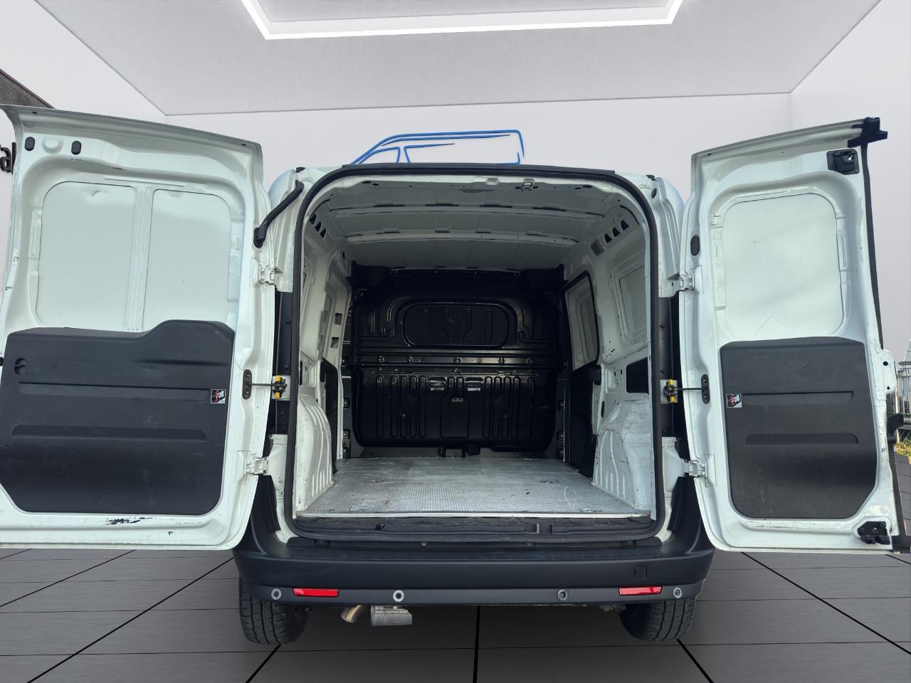 Fiat Doblo MAXI N1 1.4 N.P(PL-TN-L2H1)3 POSTI-BENZINA METANO-SENSORI-SCADENZA BOBOLE 2028-