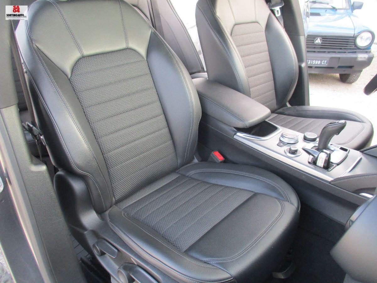 A.R.Stelvio 2.2 T.diesel 190cv AT8 Q4 Exec.-2022