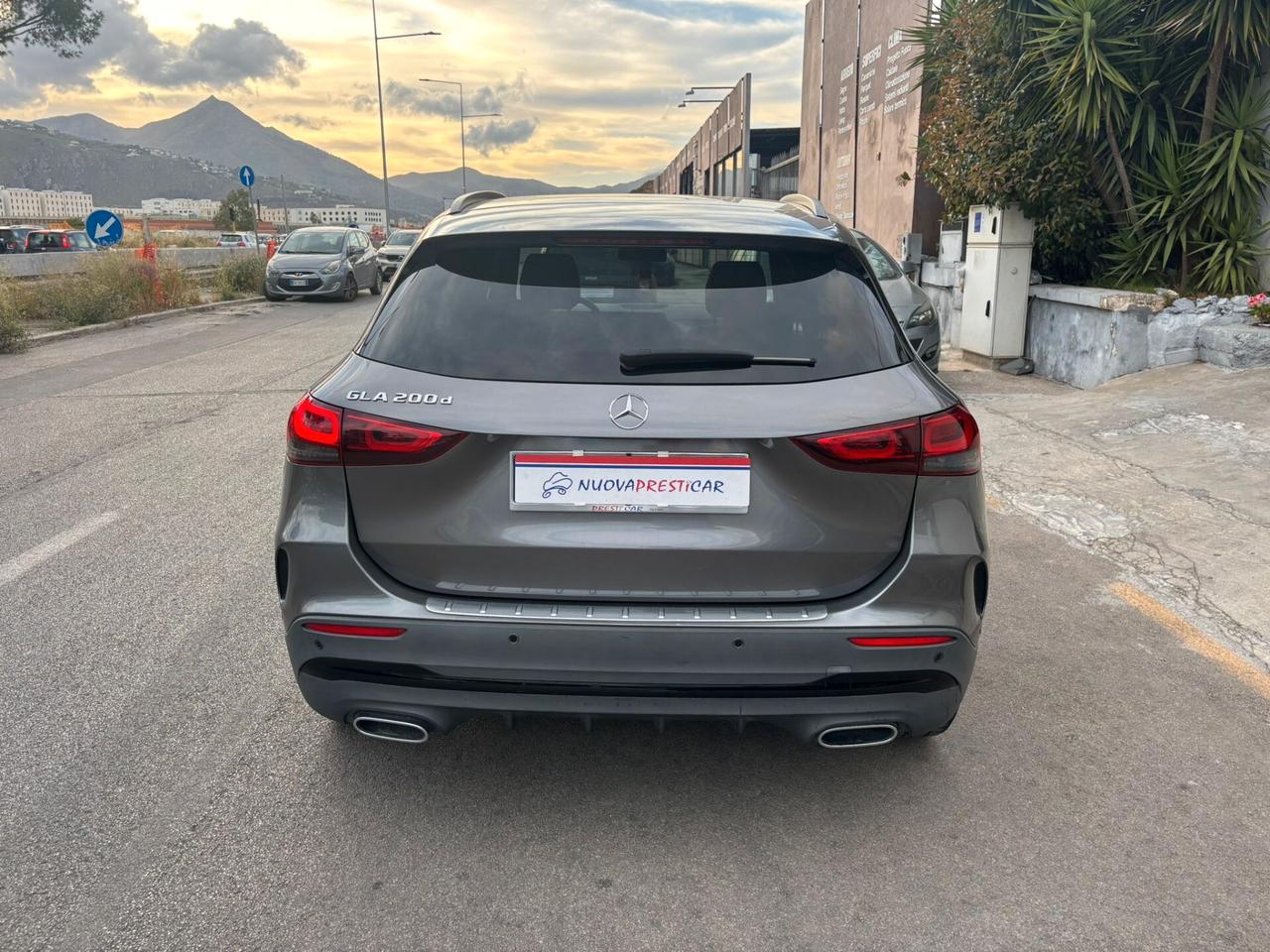Mercedes-benz GLA 200 Mercedes 200d Premium AMG