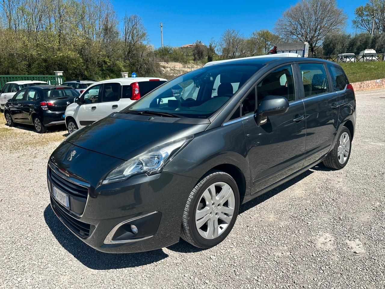 Peugeot 5008 BlueHDi 120 S&S Business