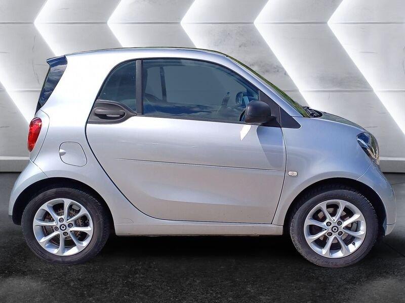 smart fortwo 1.0 Youngster 71cv twinamic