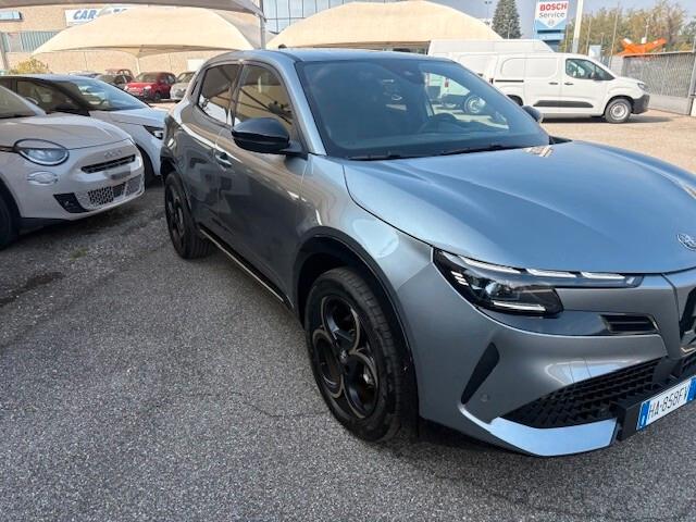 Alfa Romeo Junior 1.2 145 CV Hybrid eDCT6 Q4 Intensa