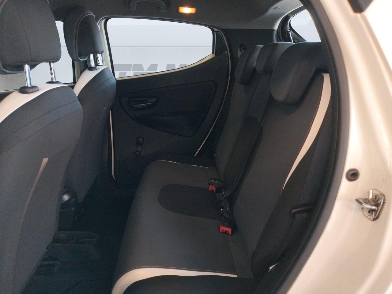 Lancia Ypsilon 2011 1.2 8v Elefantino s