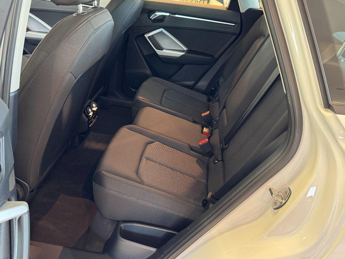 AUDI Q3 2.0 TDI S-tronic Advanced 2021