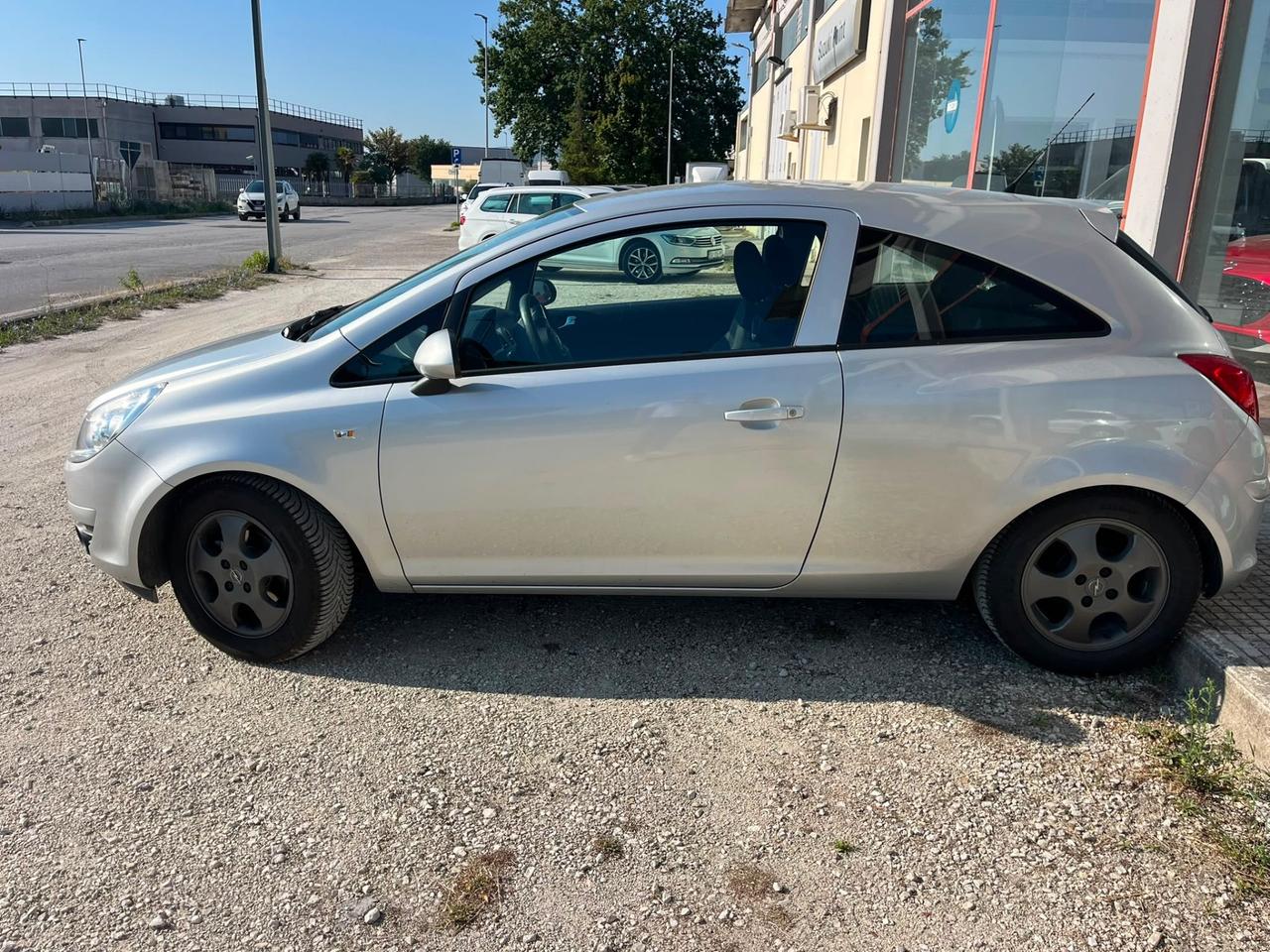 Opel Corsa 1.2 80CV 3 porte GPL-TECH Edition