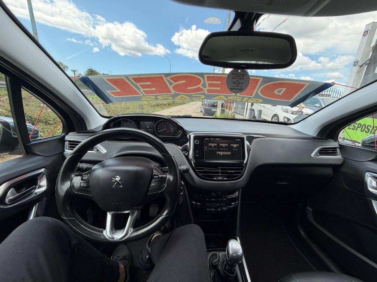 Peugeot 2008 1.6 e-HDi 115 CV Stop&Start Féline