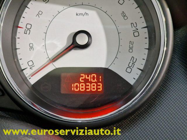 PEUGEOT 308 1.6 THP 150CV CC Féline