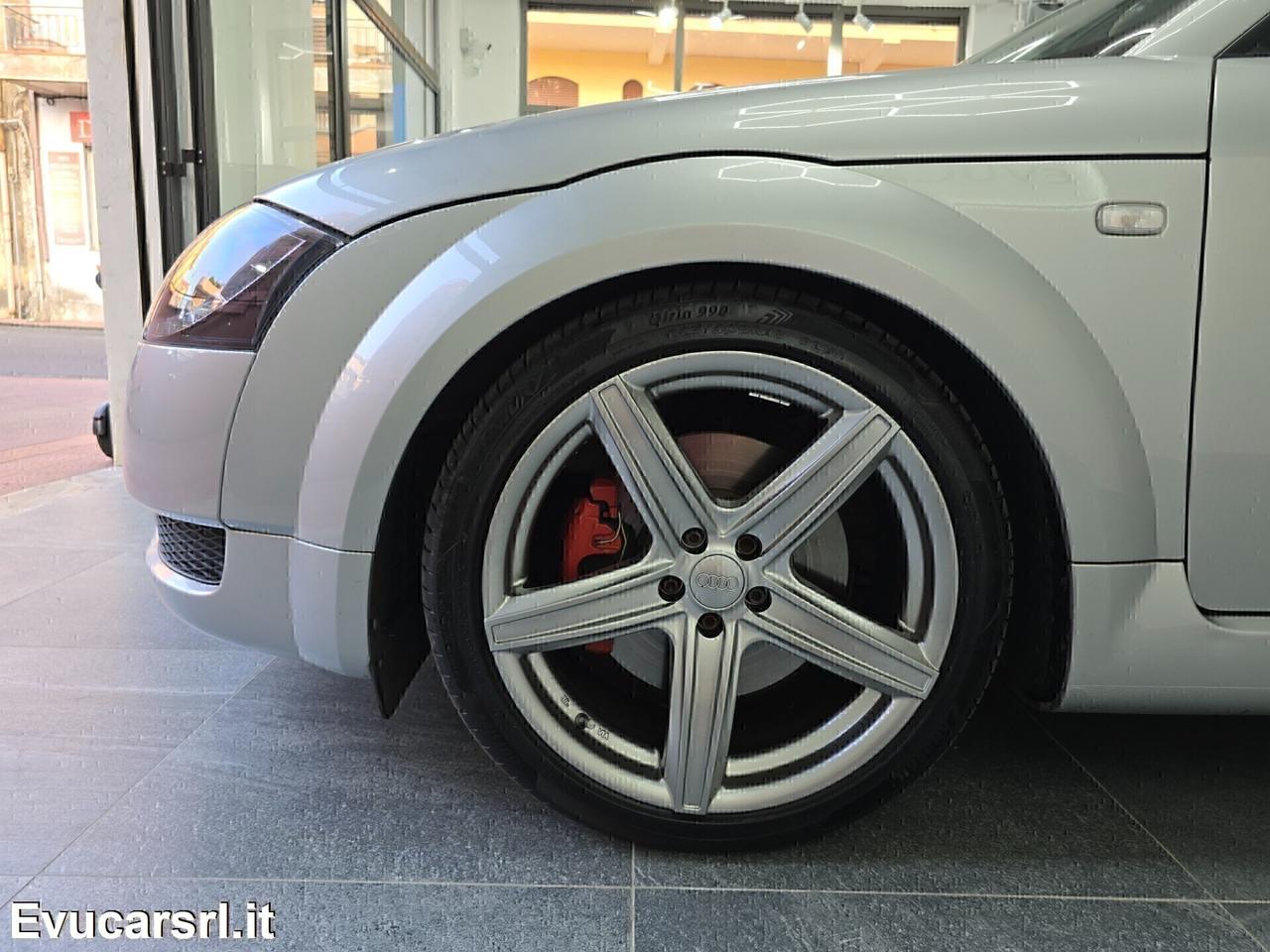 Audi TT Roadster 1.8 T 20V 179 CV cat