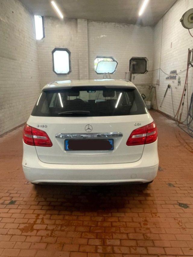 MERCEDES-BENZ B 180 CDI Elegance
