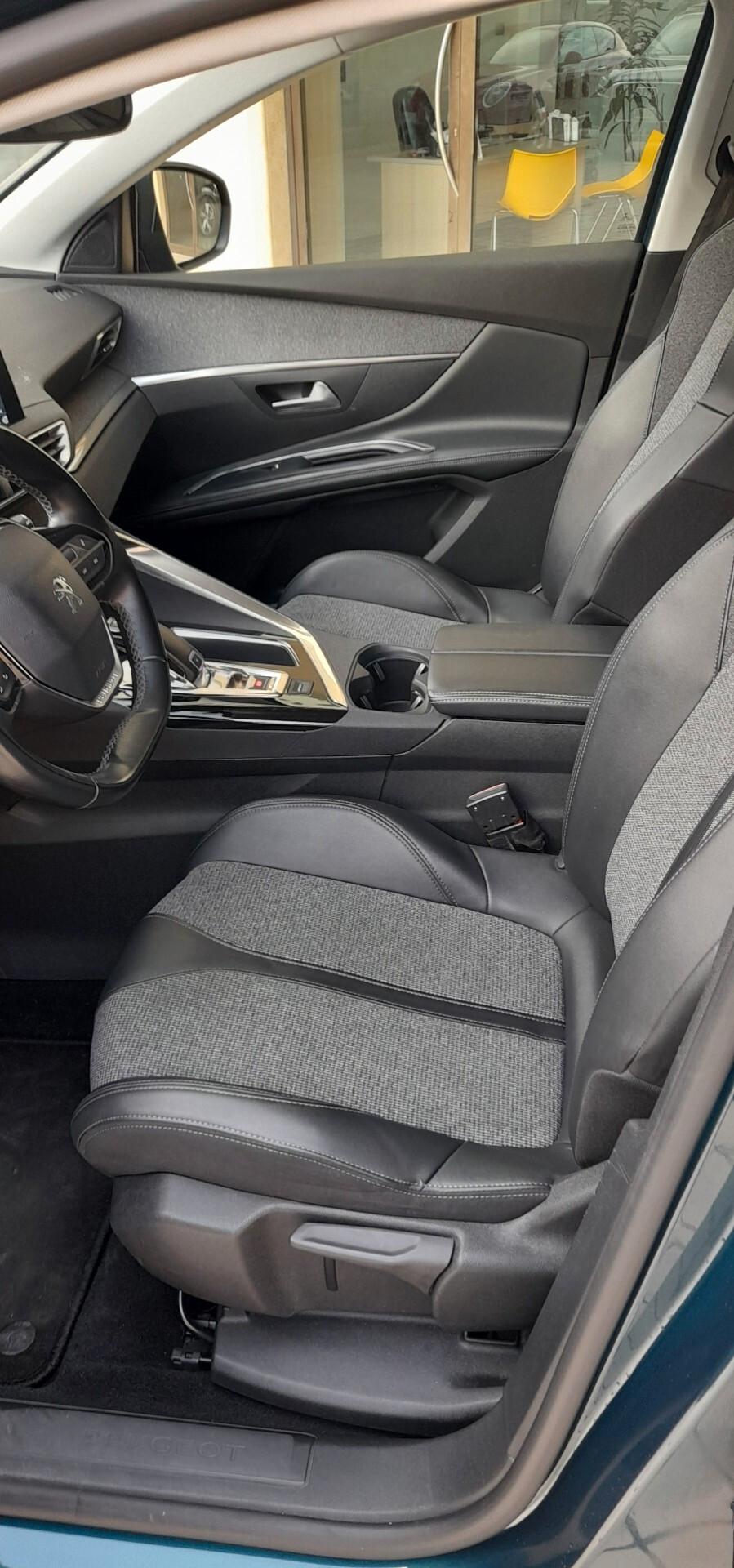 Peugeot 5008 BlueHDi 130 S&S EAT8 Allure