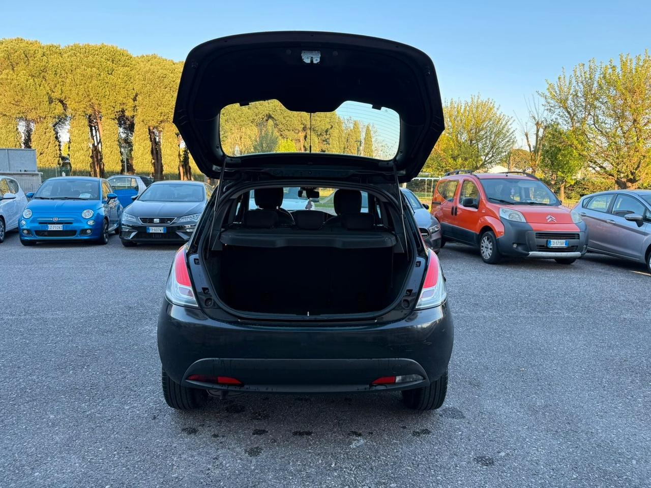 Lancia Ypsilon 1.2 69 CV 5 porte GPL Ecochic Silver