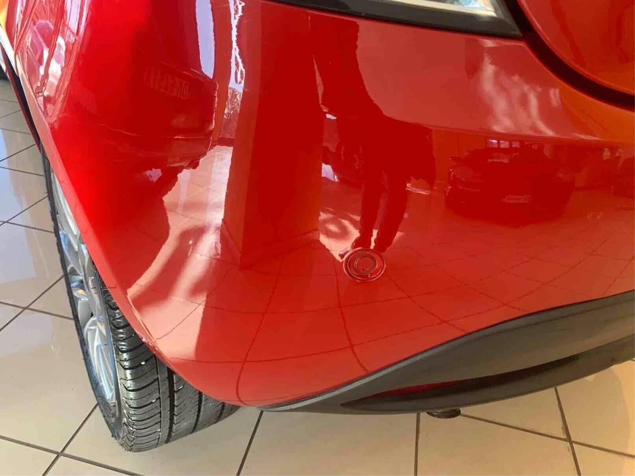Lancia Ypsilon