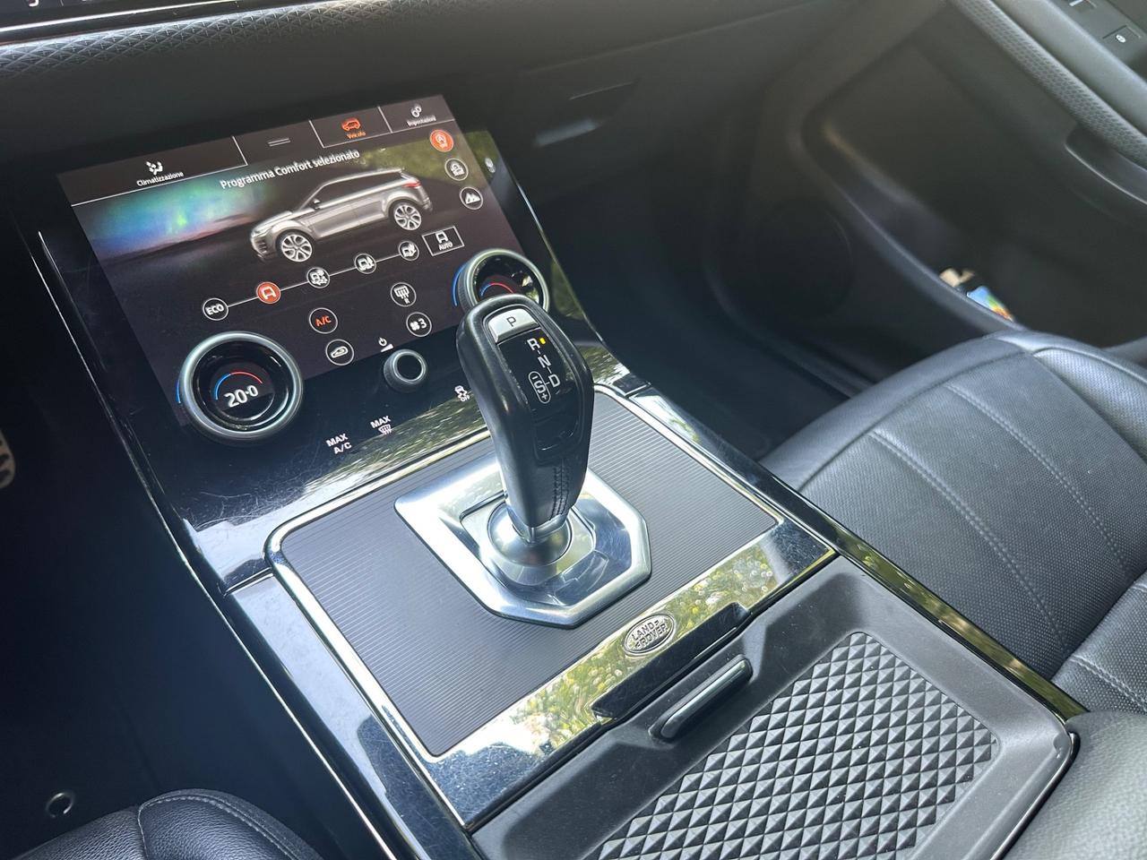 Land Rover Evoque R-Dynamic 2.0d 150cv - 2020