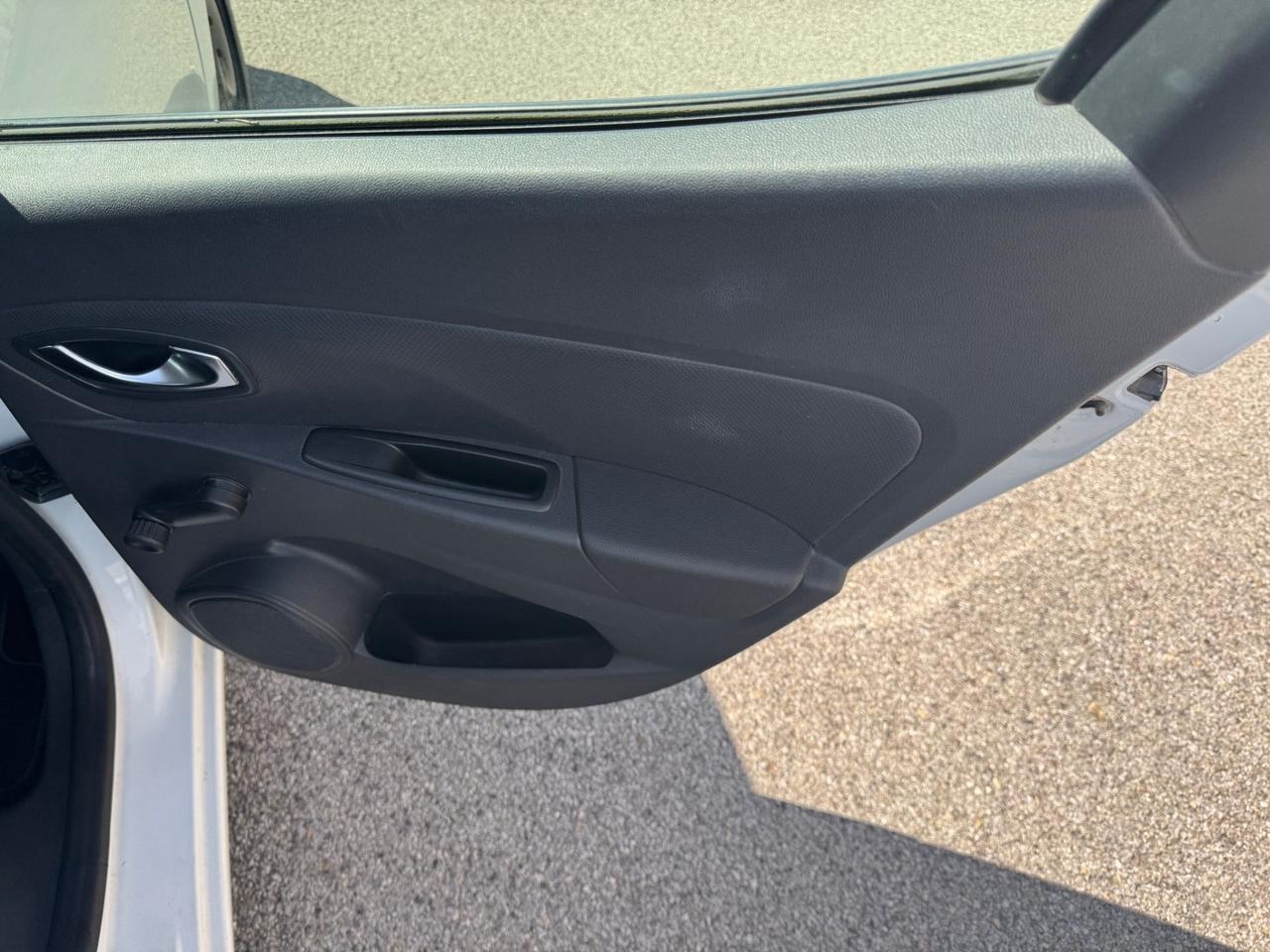 Renault Clio TCe 12V 90CV Start&Stop 5 porte Energy Zen
