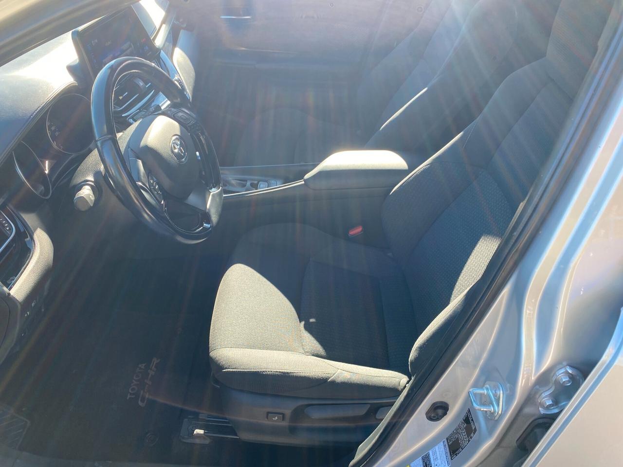 Toyota C-HR 1.8 Hybrid Business