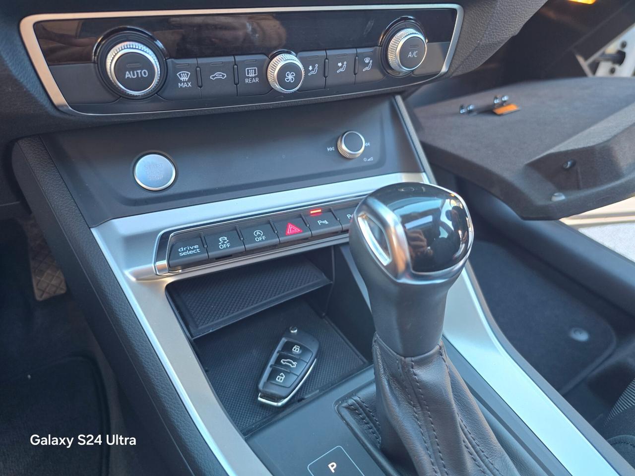 Audi Q3 35 TDI S tronic Panorama