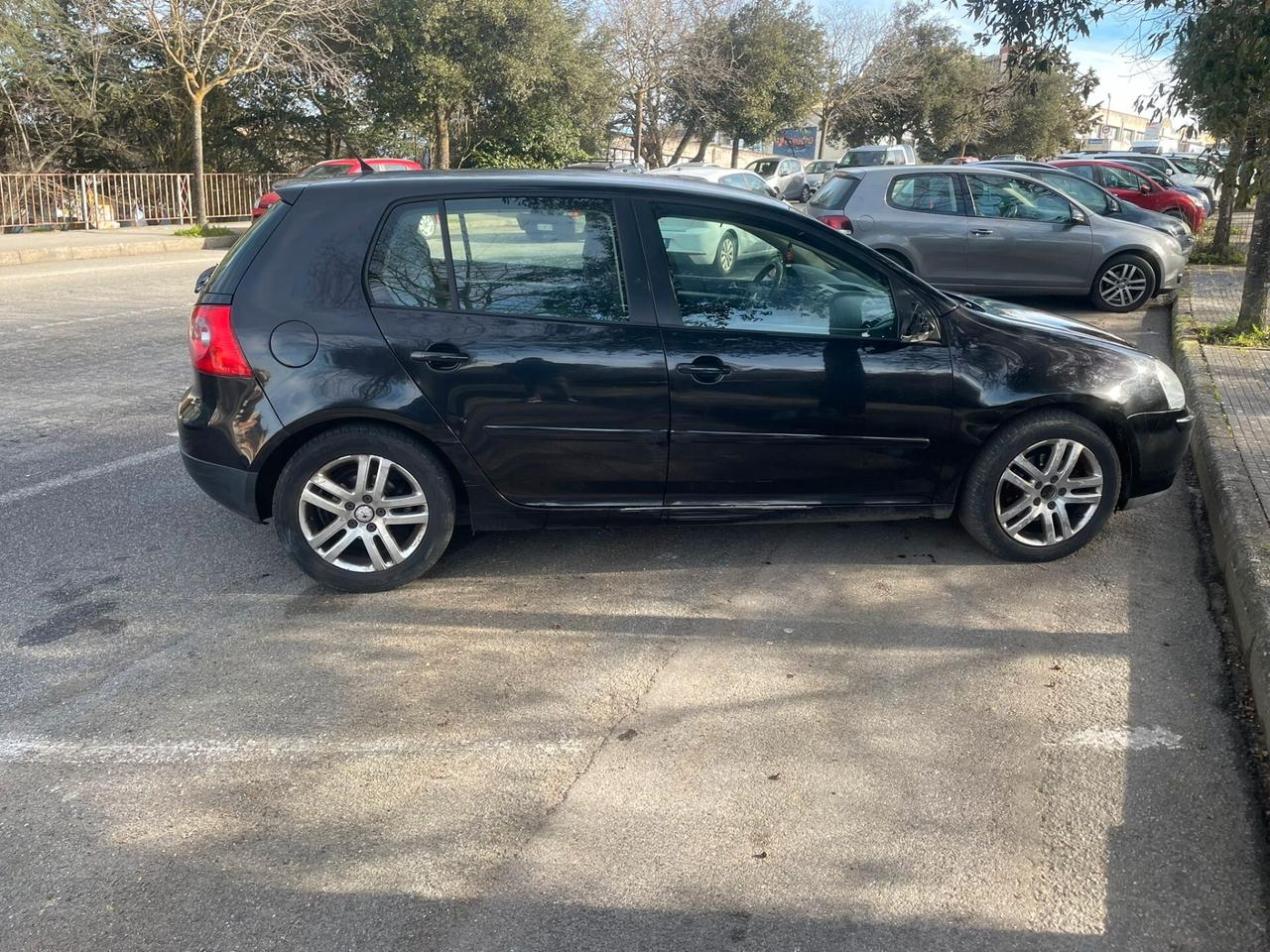 Volkswagen Golf 1.9 TDI DPF 5p 2008