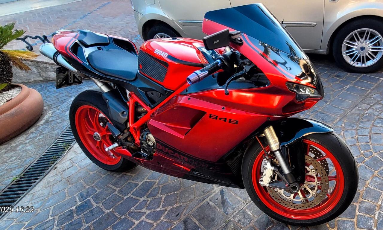 Ducati 848