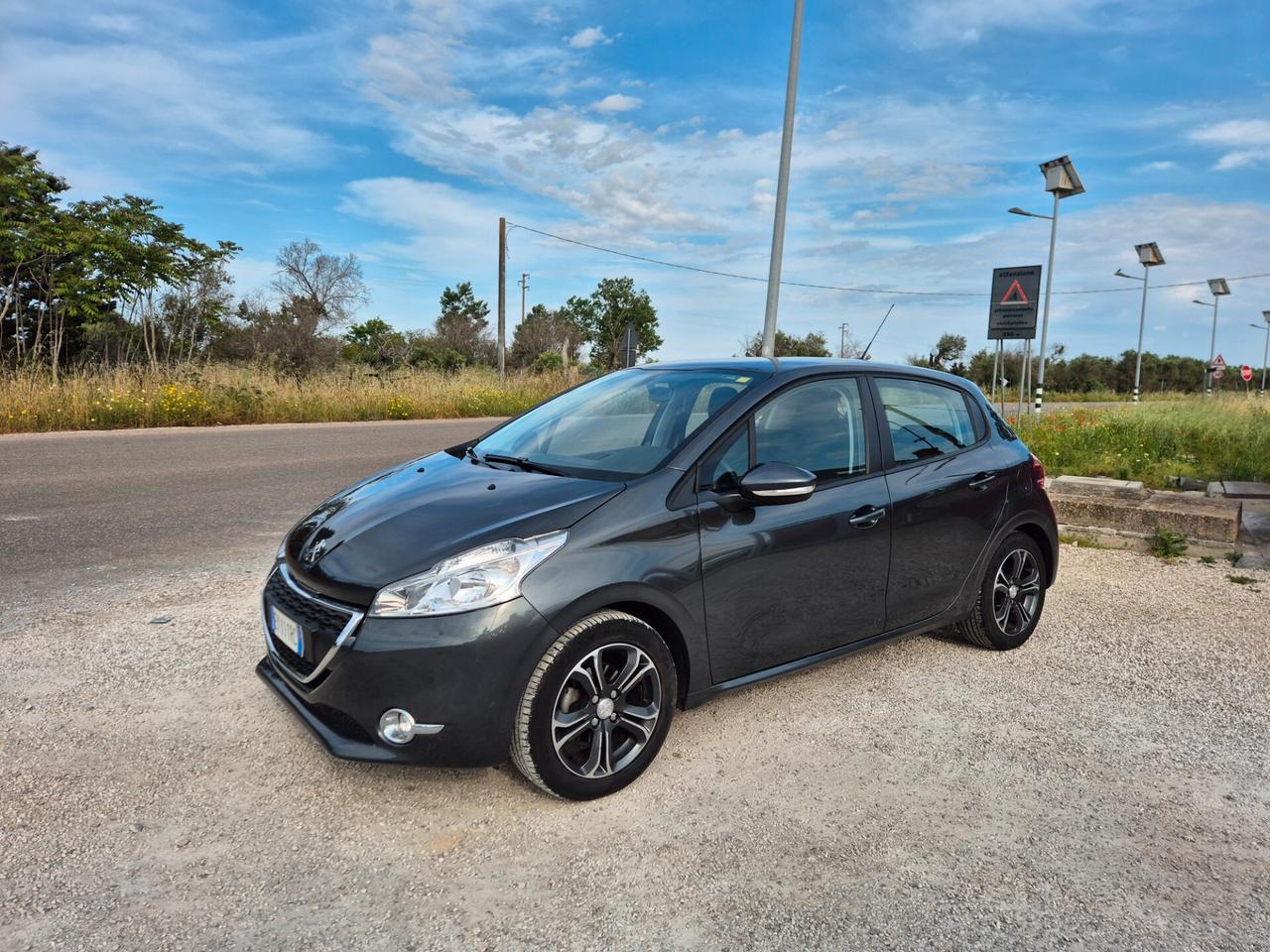Peugeot 208 1.4 VTi 95 CV GPL Allure