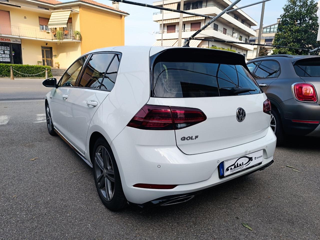Volkswagen Golf 1.5 TSI DSG R-LINE Sport 150 CV