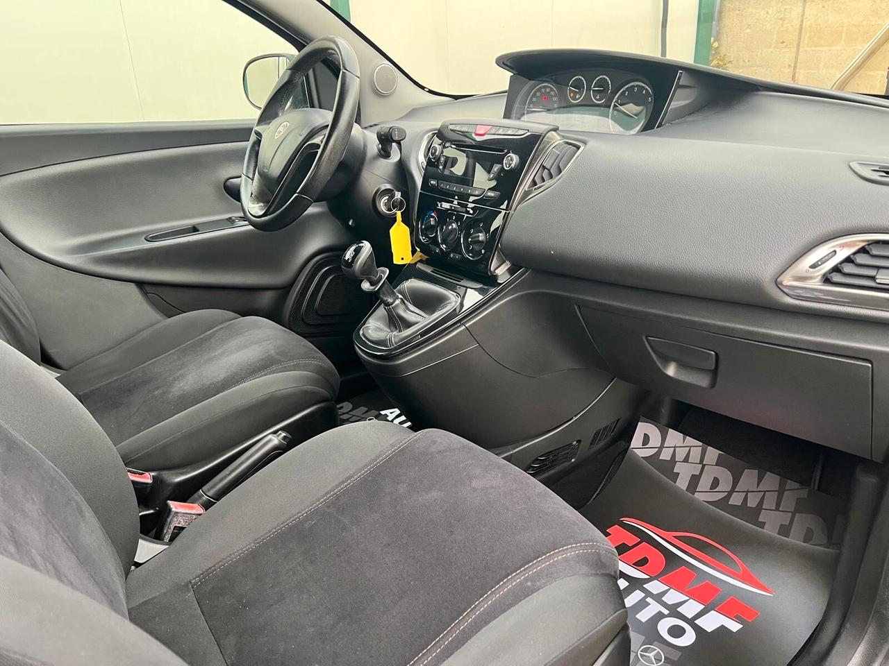 Lancia Ypsilon 1.2 5 porte
