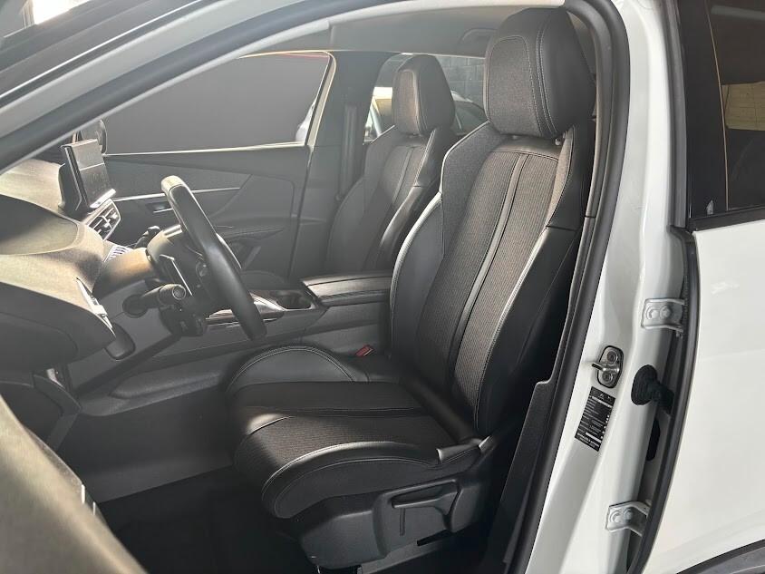 Peugeot 3008 Hybrid 225 e-EAT8 Allure Pack