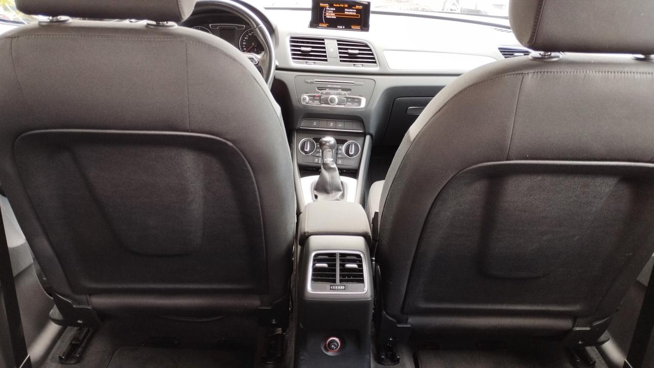 Audi Q3 2.0 TDI 120 CV Design