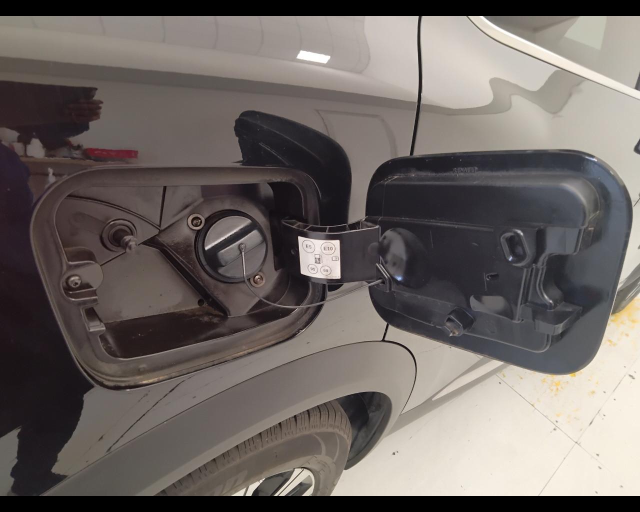 RENAULT Captur II 2019 - Captur 1.6 E-Tech full hybrid Techno 145cv auto