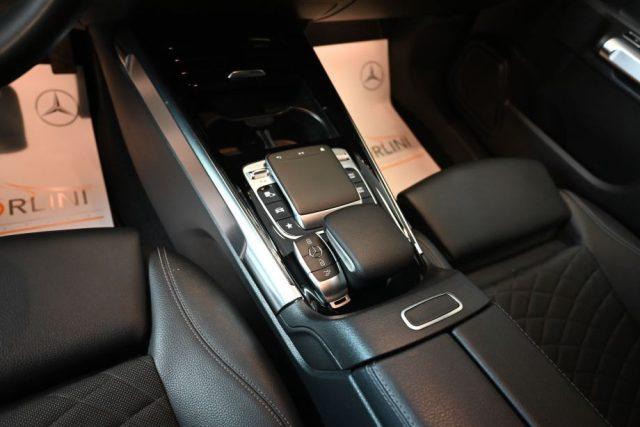 MERCEDES-BENZ GLB 200 AUTOMATIC SPORT 163CV NAVI LED 18"CAM GANCIO FULL!