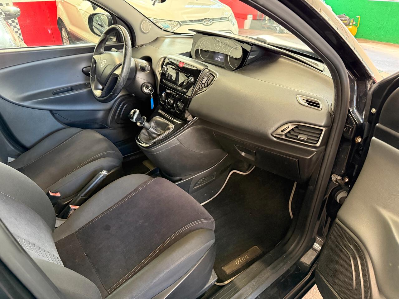 Lancia Ypsilon 1.2 69 CV CINGHIA OK - NEOPATENTATI