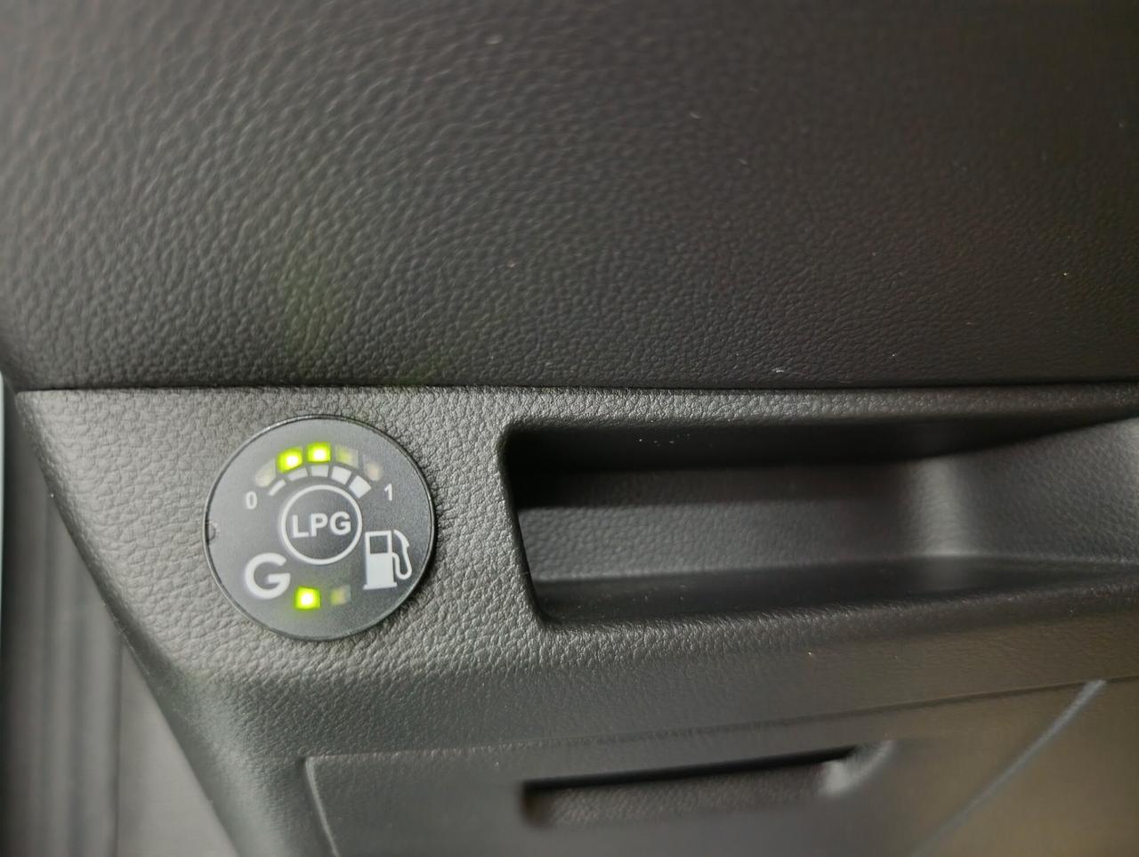 Renault Clio 5.600 KM 100 CV GPL 5 porte Evolution