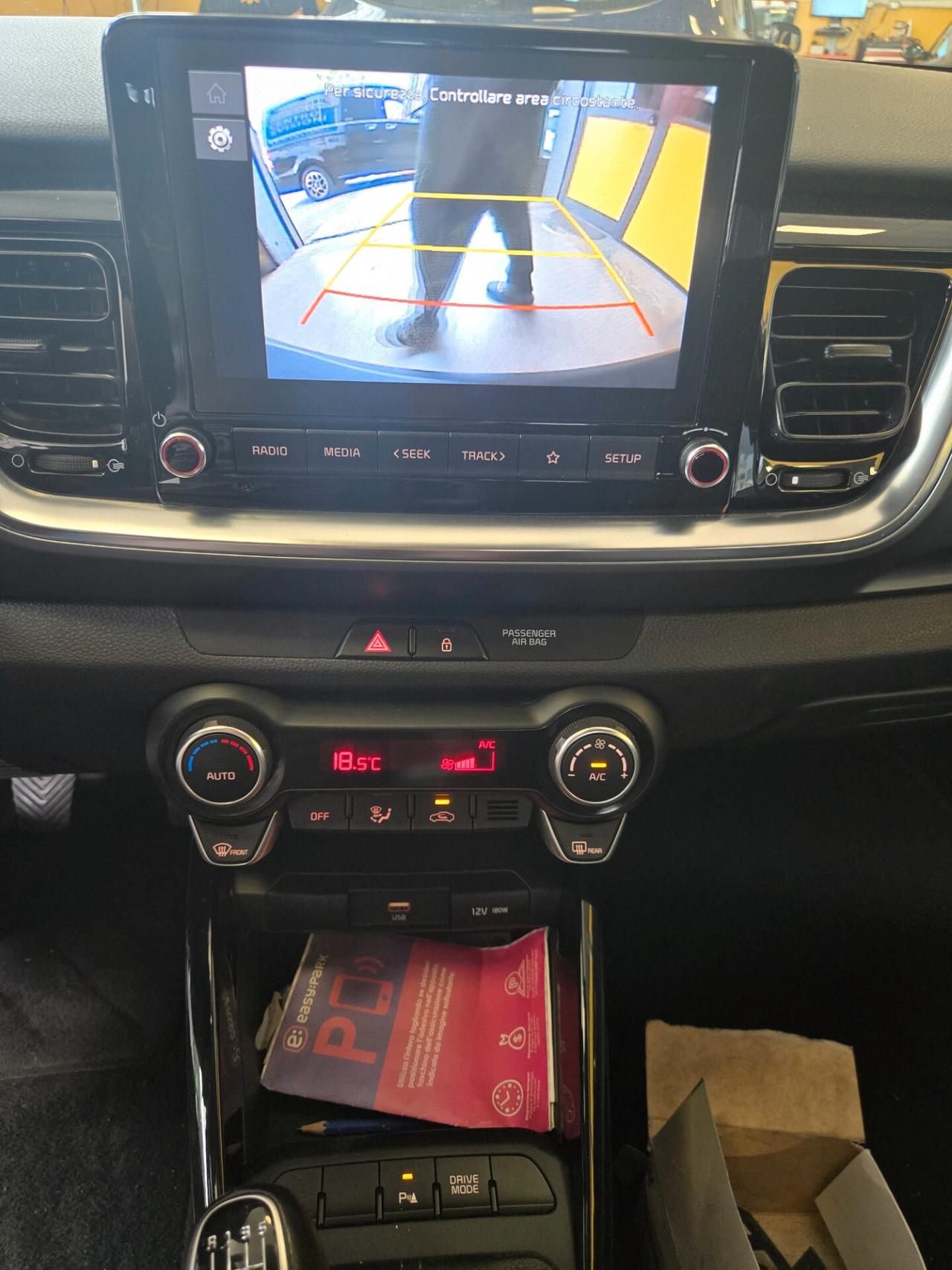 Kia Stonic MHEV hybrid STYLE IVA ESPOSTA